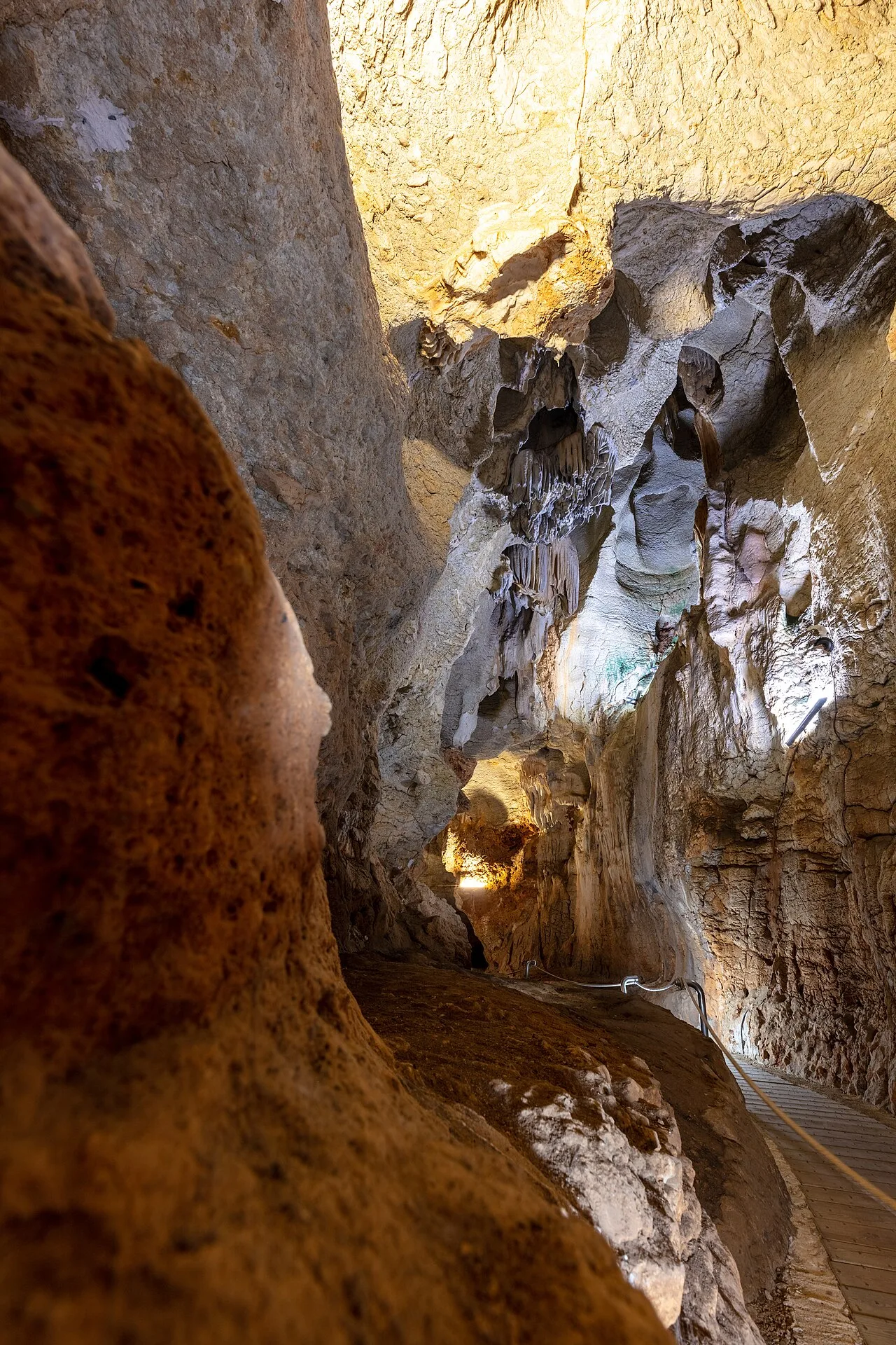 Cueva de las Calaveras — foto 4