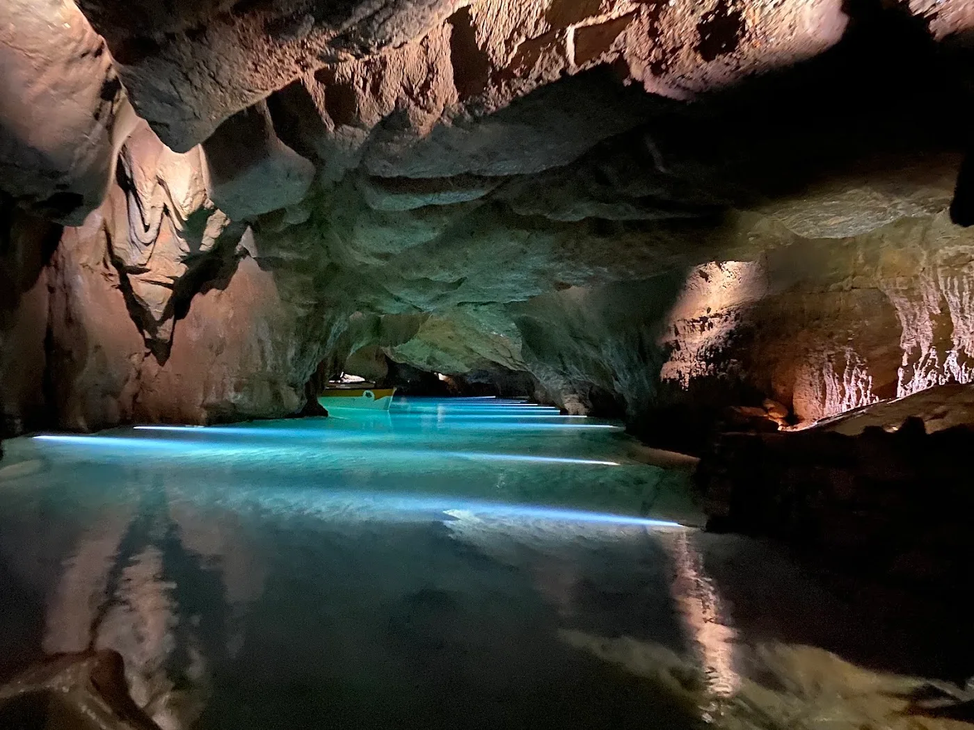 Coves de Sant Josep — Ruta en barca por un río subterráneo — foto 7