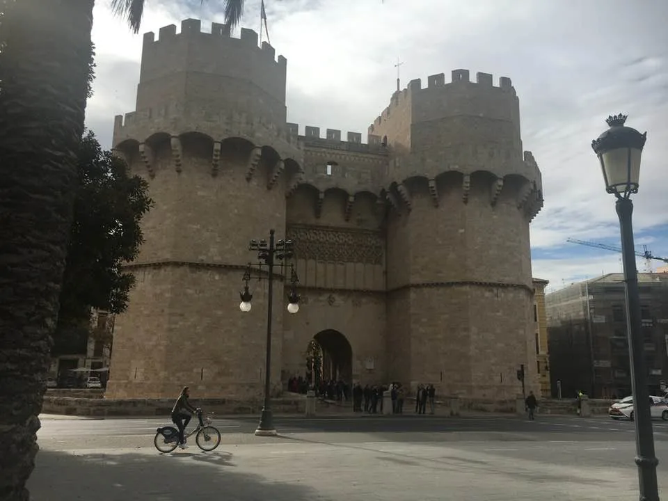 Torres de Serranos — Puerta medieval