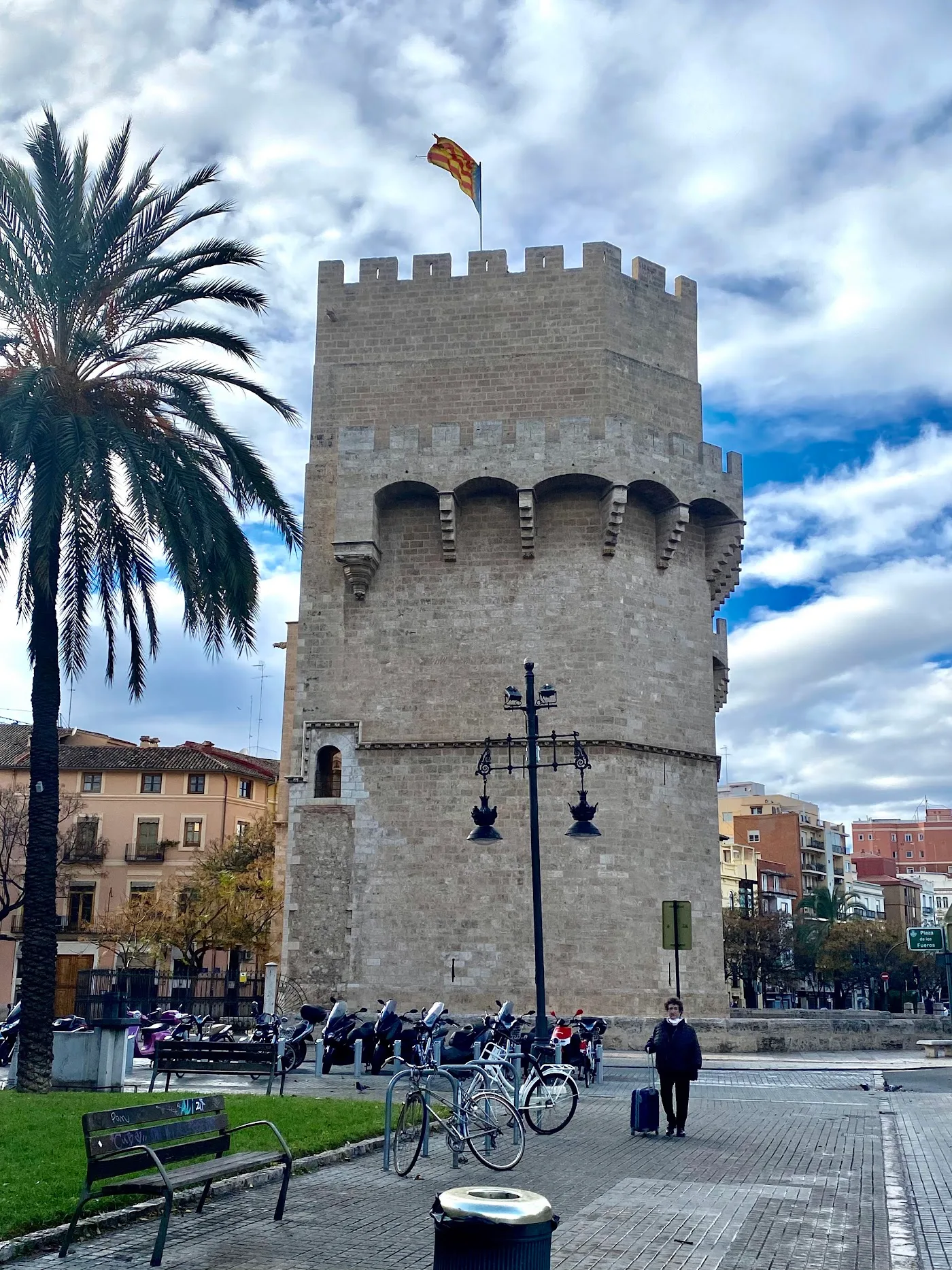 Torres de Serranos — Puerta medieval — foto 10