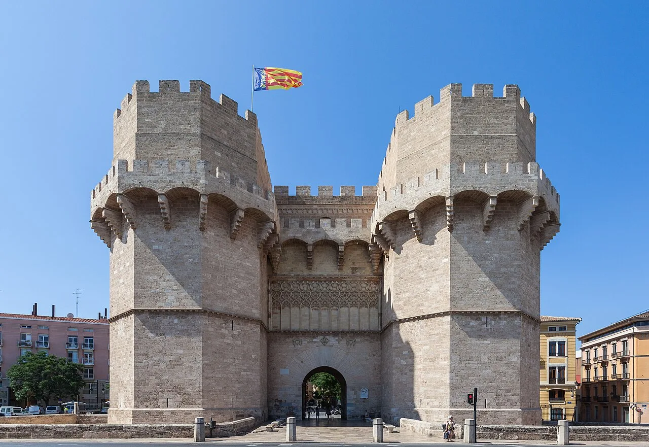 Torres de Serranos — Puerta medieval — foto 3
